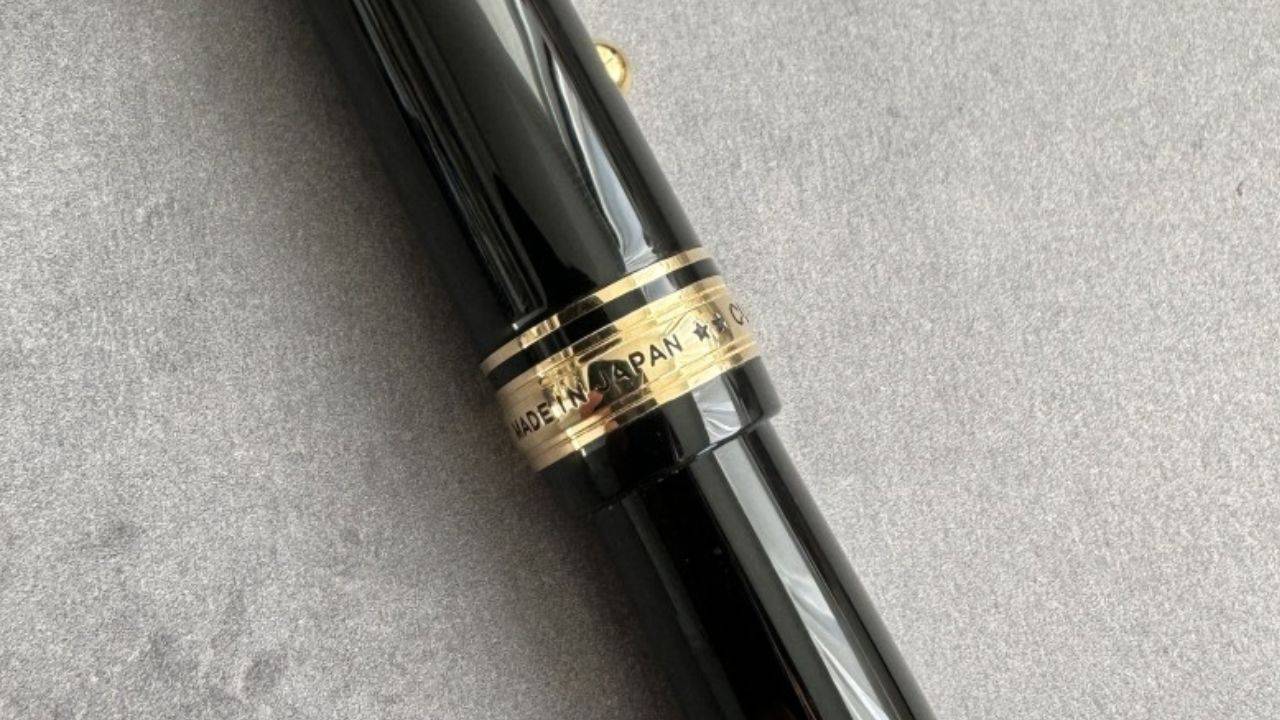 パイロット「カスタム845」——書くたび惚れる漆の万年筆 – &Liebe